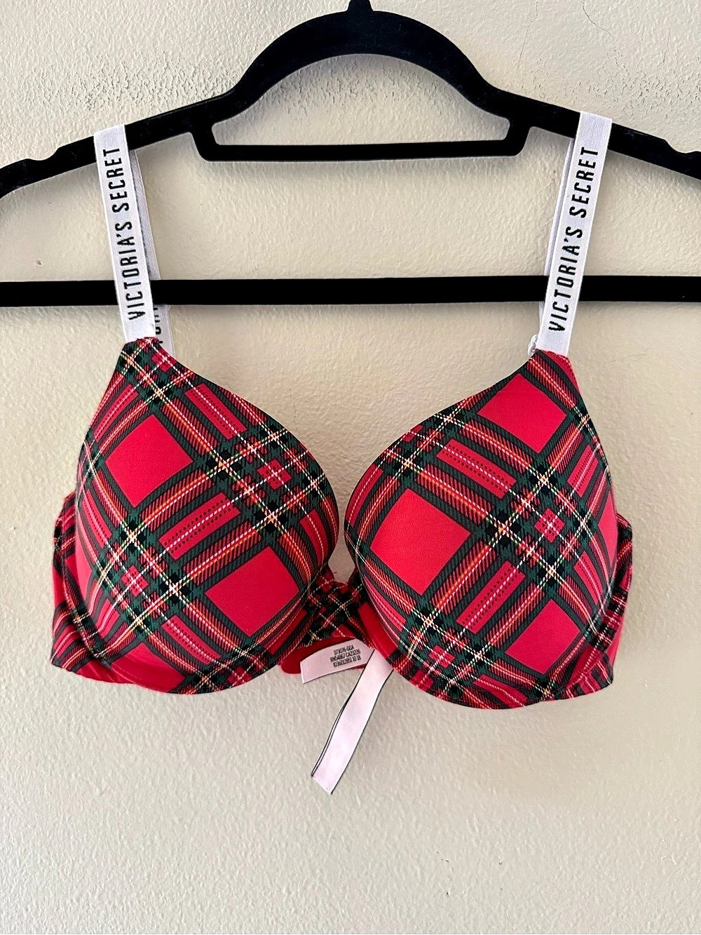 Victoria's Secret T-Shirt Push-Up Full Coverage Bra Red & Black 32D